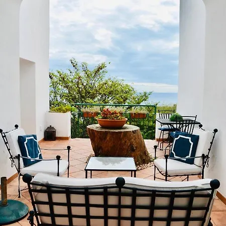 Holiday home Ippocampo Blanc *