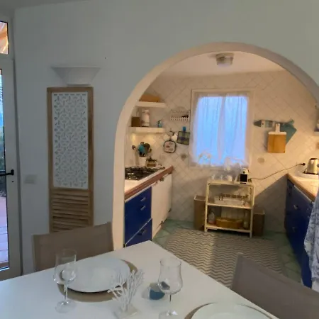 Ippocampo Blanc Holiday home *